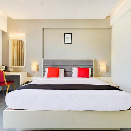 Capital O 77219 Hotel Dwarwata Dharwad Dış mekan fotoğraf
