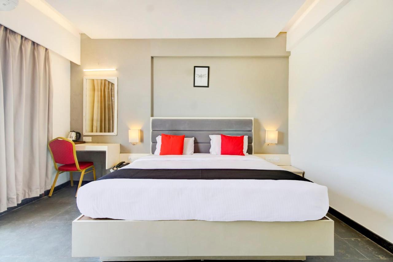 Capital O 77219 Hotel Dwarwata Dharwad Dış mekan fotoğraf