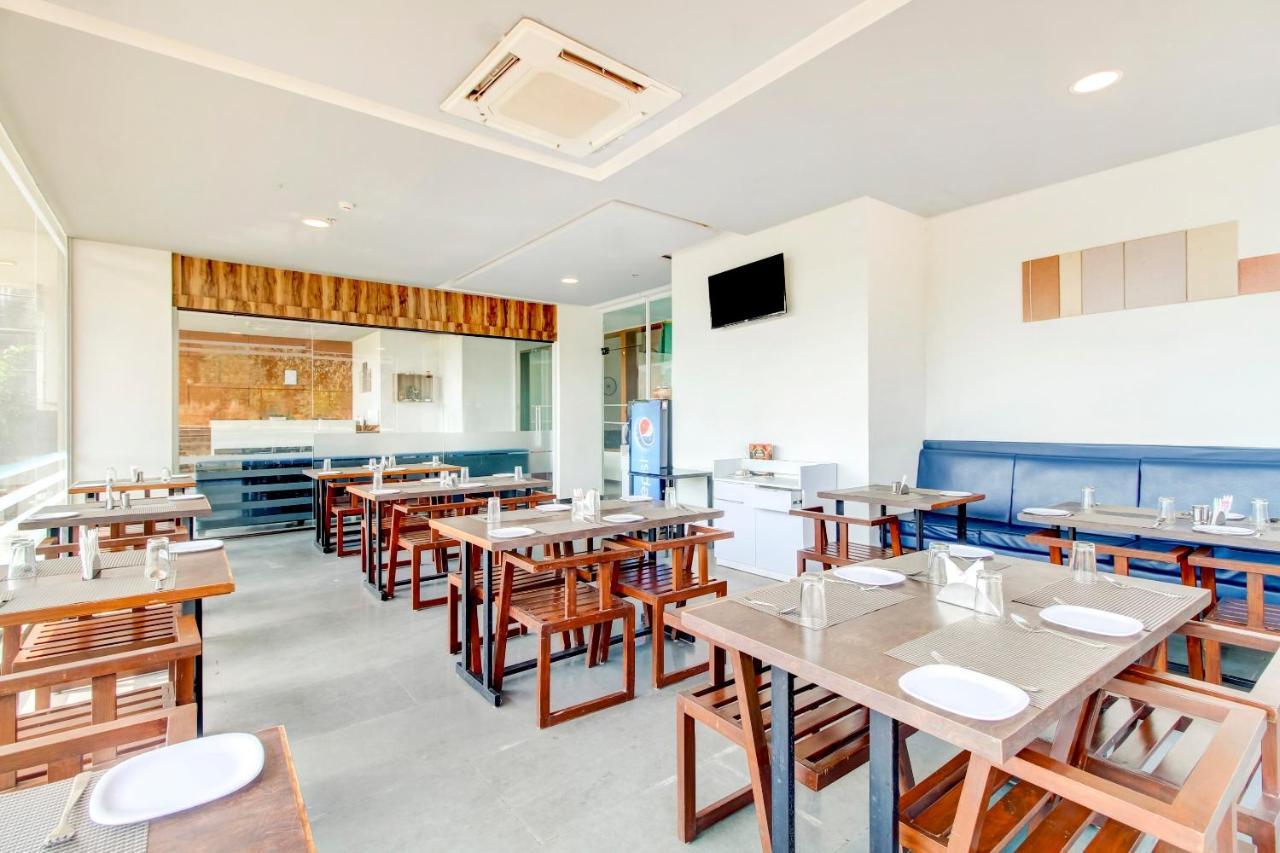 Capital O 77219 Hotel Dwarwata Dharwad Dış mekan fotoğraf