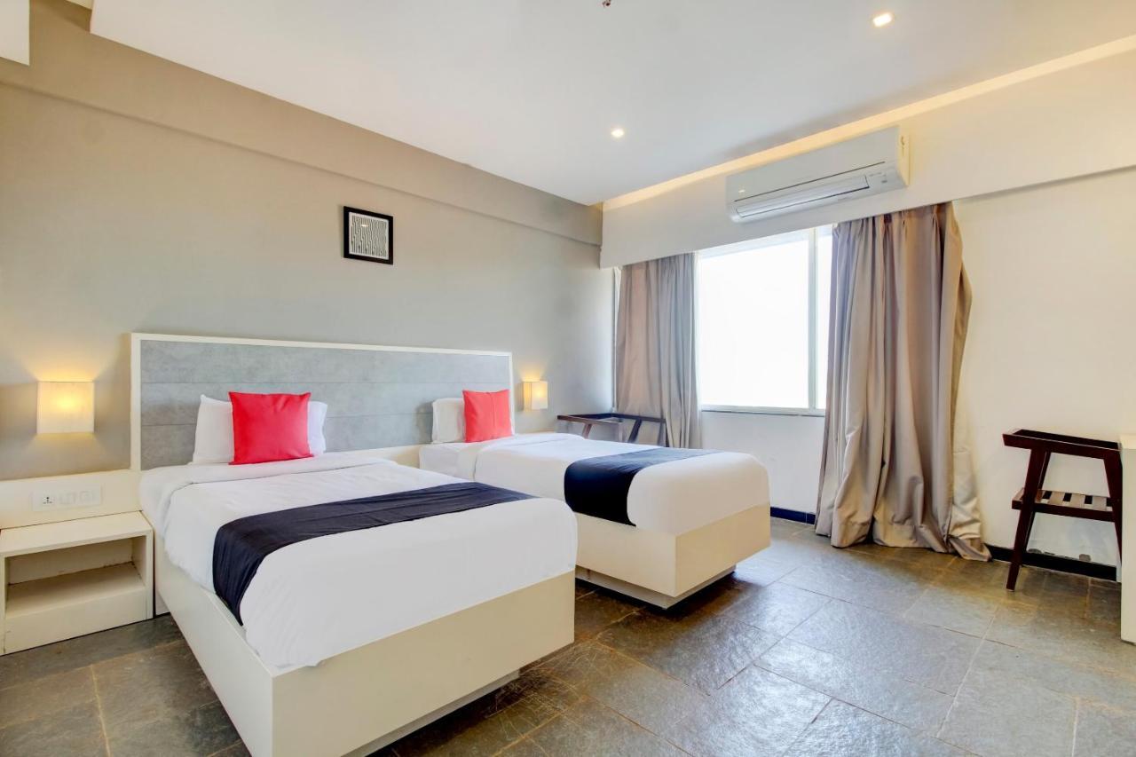 Capital O 77219 Hotel Dwarwata Dharwad Dış mekan fotoğraf